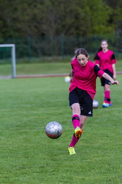 Bild 49 - B-Juniorinnen SV-Wahlstedt - TSV Weddelbrook : Ergebnis: 10:2